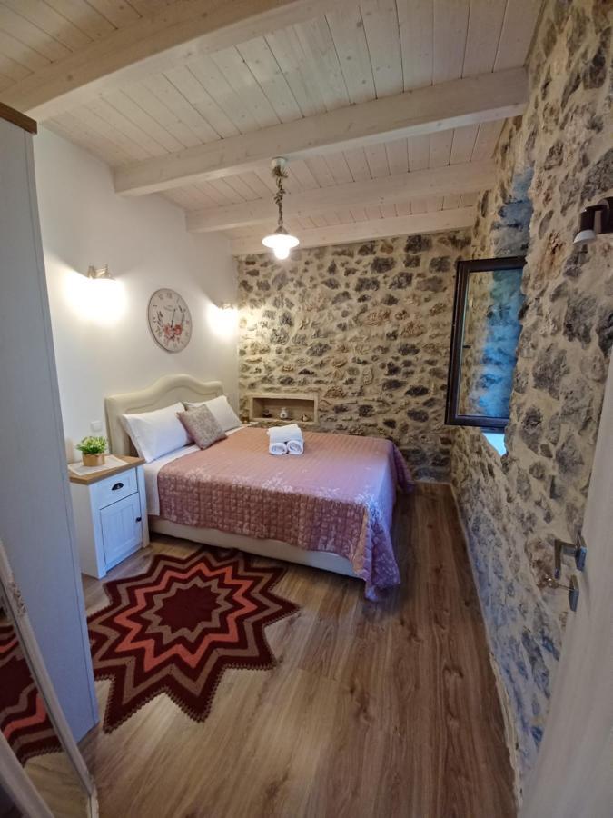 Rodanthe'S Guest House Stemnitsa Exterior photo